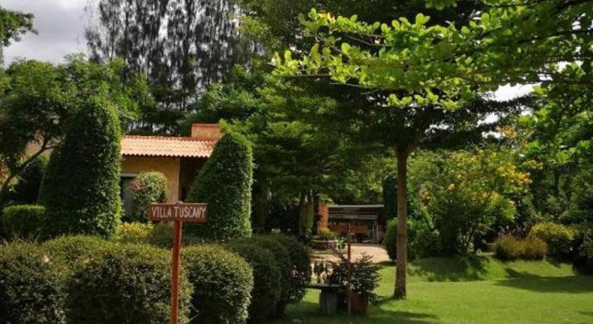 Villa Tuscany Country Resort Suan Phueng Exterior photo